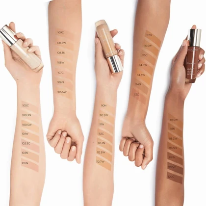 کرم پودر صورت کلارنس مدل Everlasting شماره 107C مناسب انواع پوست حجم 30 میلی‌لیتر