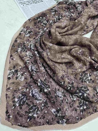 روسری وارداتی پلیسه برشکا طرح گل رز کد 266
