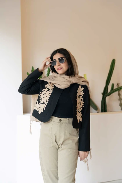 کراپ کت شنل دوزی شده لینن مدل خزر