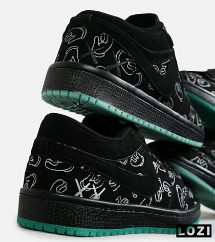 کفش کتانی مردانه و زنانه مشکی Jordan 1 x Kaws مدل 6914