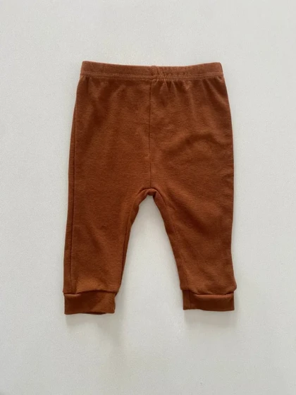 شلوار کشی بچگانه