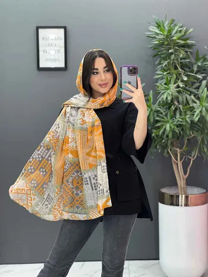 شال حریرنخ طرح لوزی و مربع