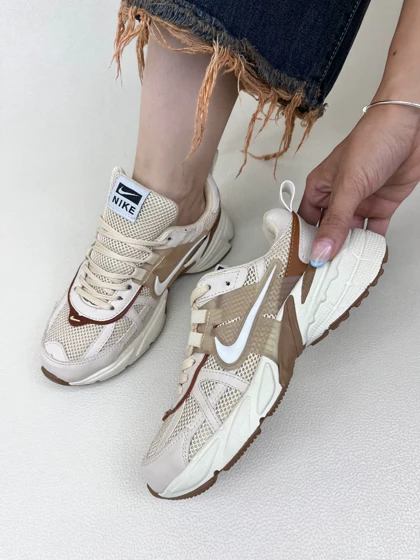کتانی زنانه نایک وی تو کی nike V2K Run Womans کد 1144