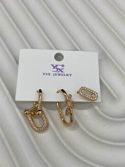 پک گوشواره نقره ای