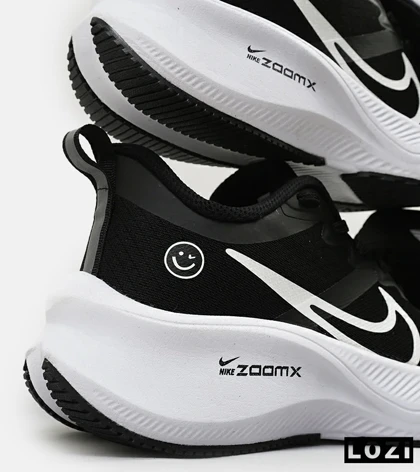 کفش کتانی بزرگ پا مشکی سفید NIKE zoom x smiley مدل 8264