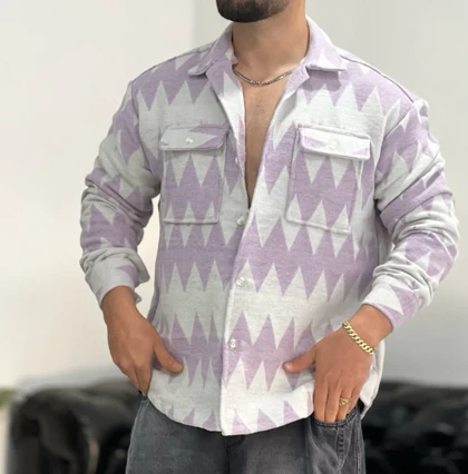 کت فوتر پشمی با طرح هندسی مدرن داری (ترکیب رنگ خاص با پترن‌های زاویه‌دار) سنگین‌وزن