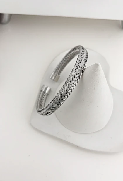 بنگل دستبند زنانه سیلور حصیری و گره817