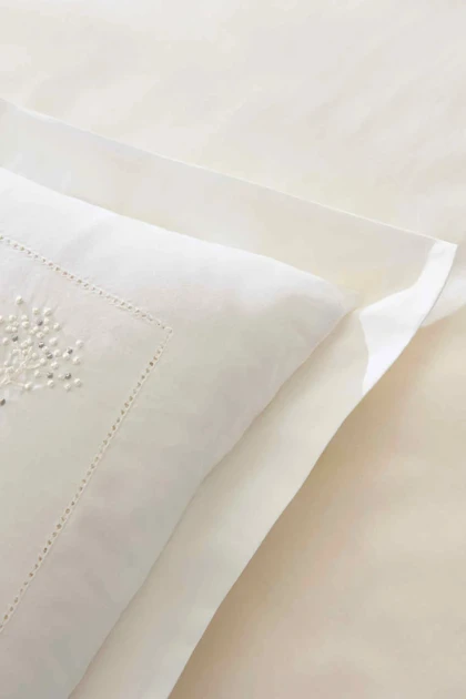 سرویس روتختی دو نفره Karaca Home مدل White Coll Rayas گلدوزی‌دار پنبه‌ای - سفید