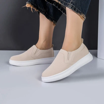 کفش اسپرت و راحتی زنانه و دخترانه بغل کش رنگ کرم کد M976