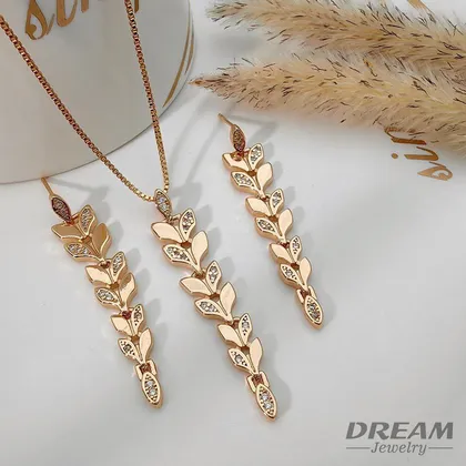 نیمست گندمی نگین‌دار DREAM