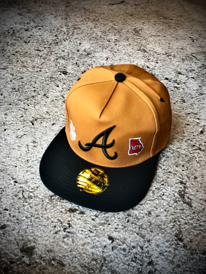 کلاه کپ بک فیت مستر کوالیتی وارداتی FIFTY 59 مدل Atlanta Braves _ قهوه ای نقاب مشکی