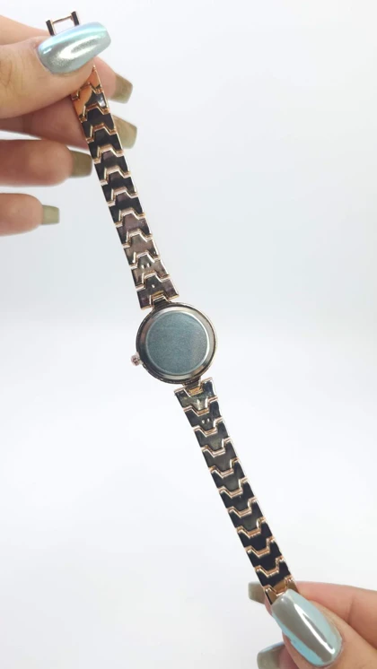 ساعت مچی زنانه مجلسی IE-LY نگین‌دار با موتور کوارتز