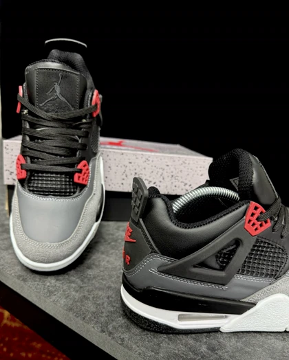 کتانی جردن فور