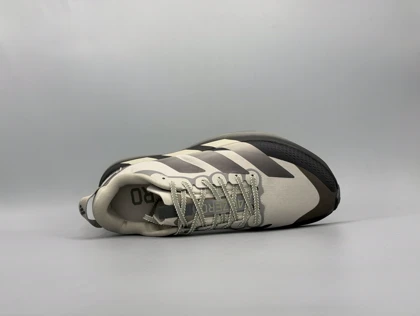 کتانی آدیداس آدی زیرو ایوو اس ال ای تی آر بژ مشکی / Adidas Adizero