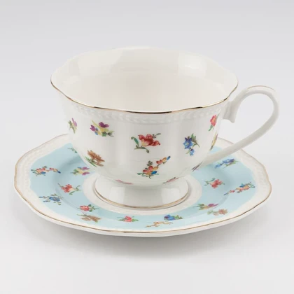 سرویس چای و قهوه خوری 6 تایی گل‌دار