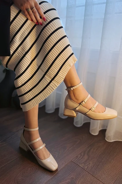 کفش پاشنه‌بلند کلاسیک زنانه polka-store polka-store