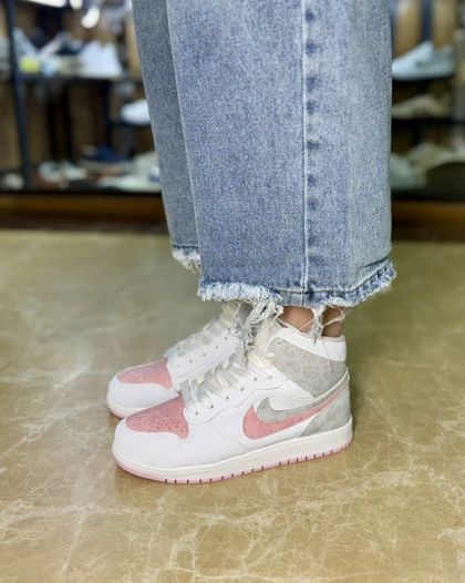 کتانی زنانه ساق‌دار نایکی دبل (دو نایک)