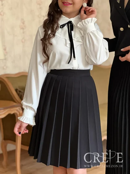 دامن پلیسه نوجوان