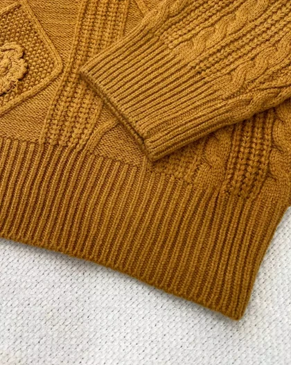 پلیور بافت گل برجسته لوزی کد 5438