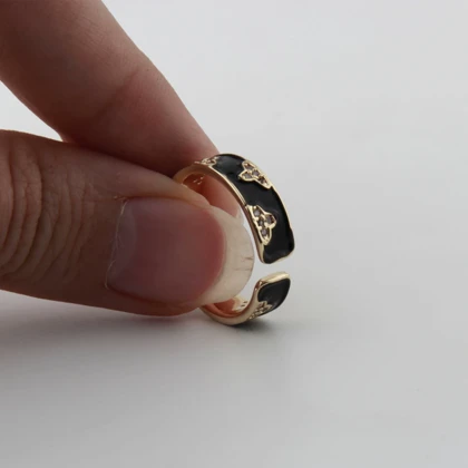 انگشتر زنانه میناکاری