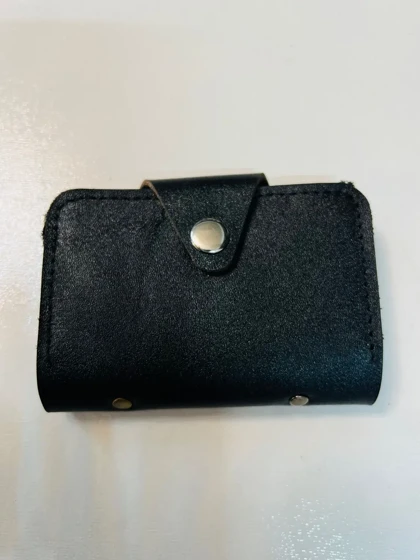 جاکارتی چرم