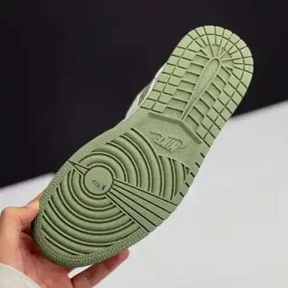 کفش نایک ایر جردن وان لو تراویس اسکات گوچی Jordan 1 Low Travis Scott x Gucci