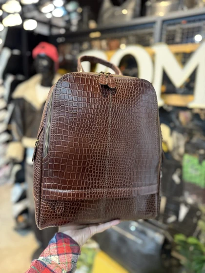 کوله چرم طبیعی داریا قهوه ای