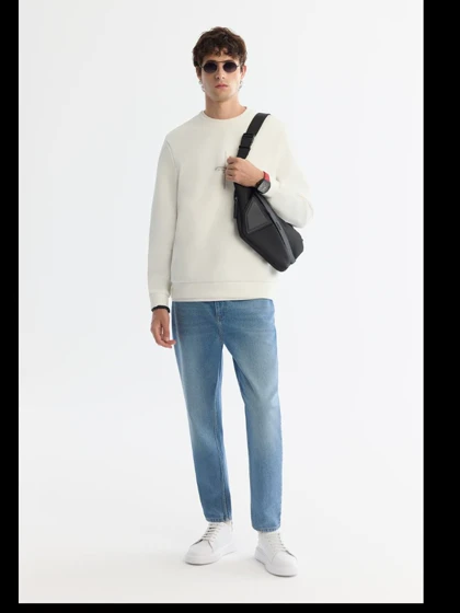 سویشرت یقه گرد سفید طرح دار / برند آووا ترکیه AVVA