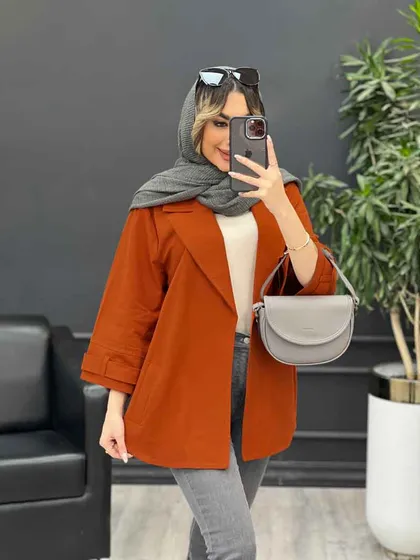 مانتو لینن پشت دو پاگن