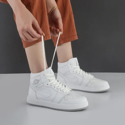 کفش و کتانی رنگ سفید مدل نایک NIKE Jordan 1 ساق‌دار کد 71614