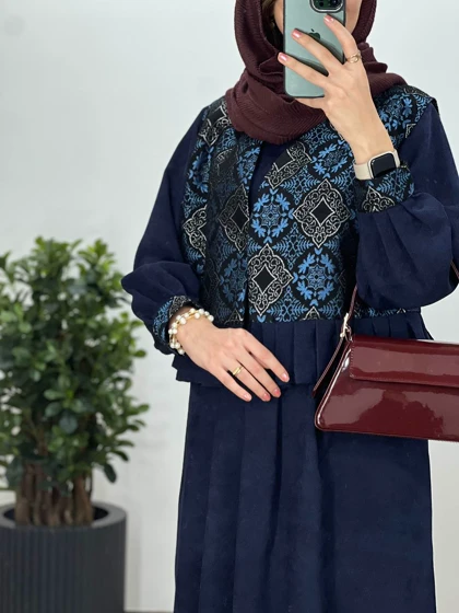 ست پیراهن مانتویی به همراه وست سوزندوزی شده