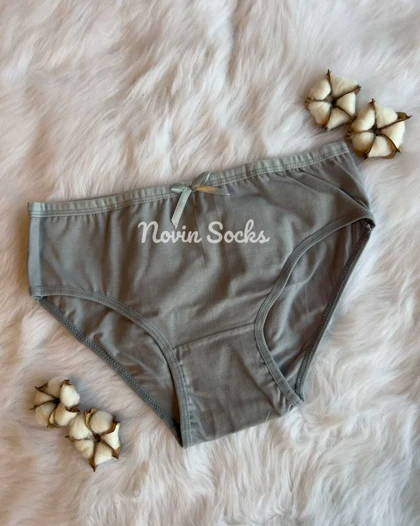 شورت نیلوفر