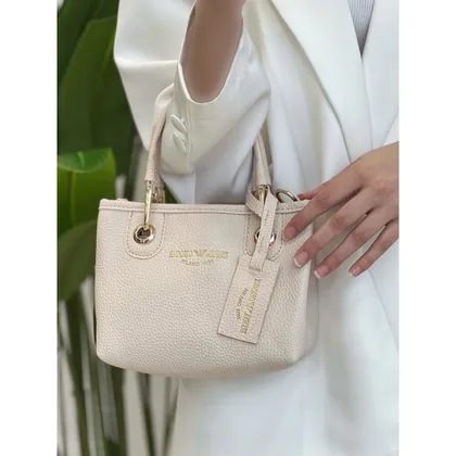 کیف 17900