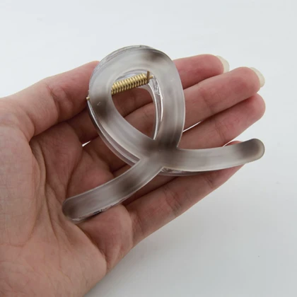 کلیپس زنانه مدل ربان خال‌خالی