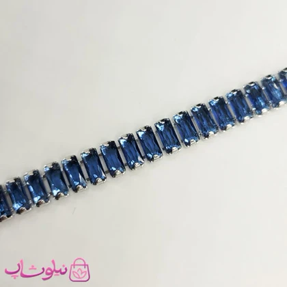دستبند تنیسی زنانه نقره ای رنگ با نگین باگتی آبی کد 450