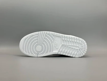 کتانی نایکی جردن1لو فول وایت/Nike Air Jordan1 low