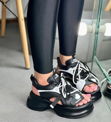 صندل زنانه لژدار قلبی