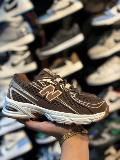 کتانی زنانه نیوبالانس 740 قهوه ای