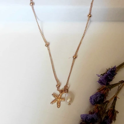 گردنبند ظریف طرح ستاره دریایی و آویز مروارید – آبکاری رزگلد