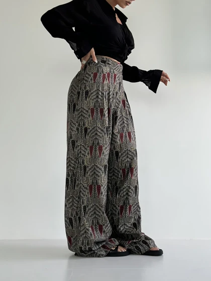 شلوار پارچه ای طرحدار
