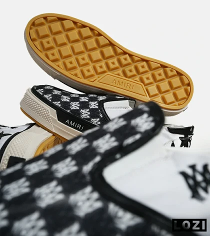 کفش اسنیکرزونس مشکی سفید Amiri Stars Text مدل 6000