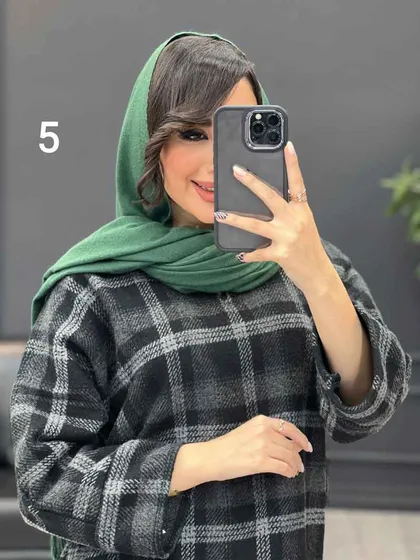 پالتو جلو بسته یقه چاک‌دار