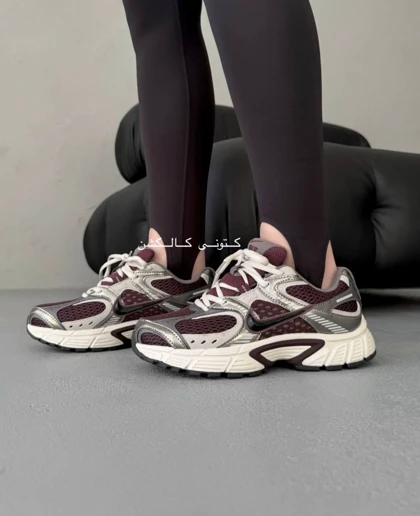 کتانی نایک وی پنج رانر نقره ای زرشکی Nike V5K RNR Crimson کیفیت اورجینال