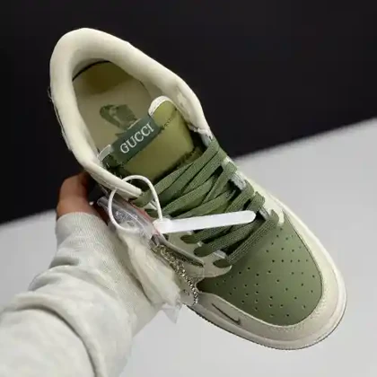 کفش نایک ایر جردن وان لو تراویس اسکات گوچی Jordan 1 Low Travis Scott x Gucci
