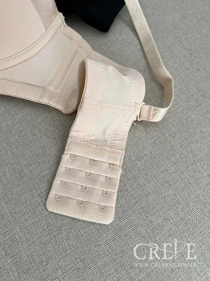 سوتین دکلته بینس