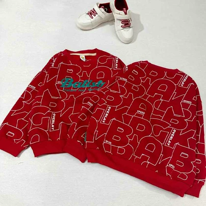 بلوز بچه گانه طرح BATISTE قرمز