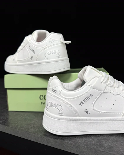 ونس دخترانه مدل هلوکیتی