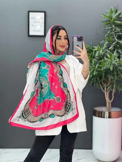 شال طرح سلطنتی