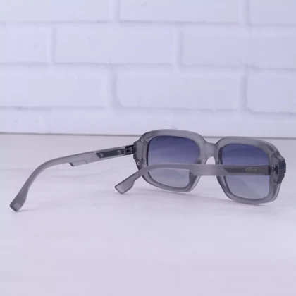 عینک آفتابی موسکات فریم مربع طوسی M 8509/8