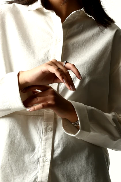 شومیز برش‌دار پشت بلند زنانه